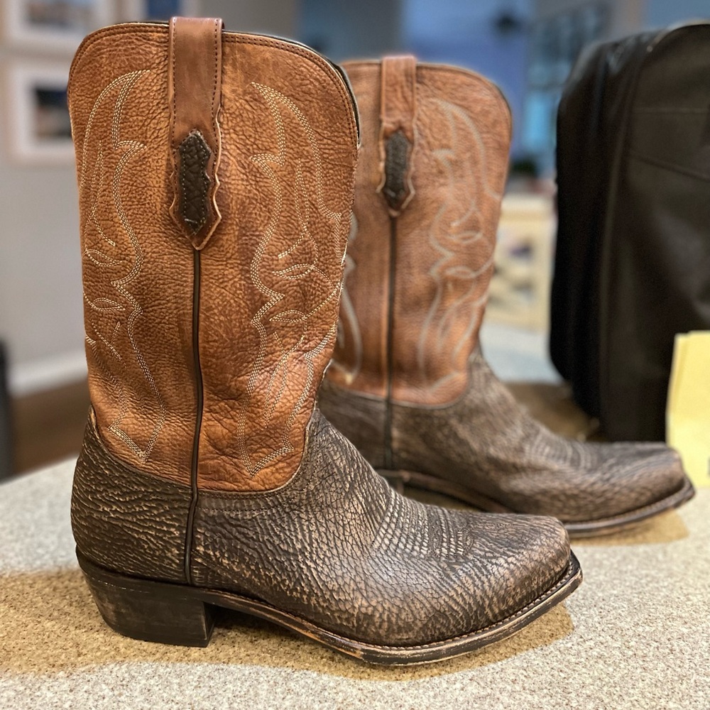 Lucchese Chocolate Shark 11D